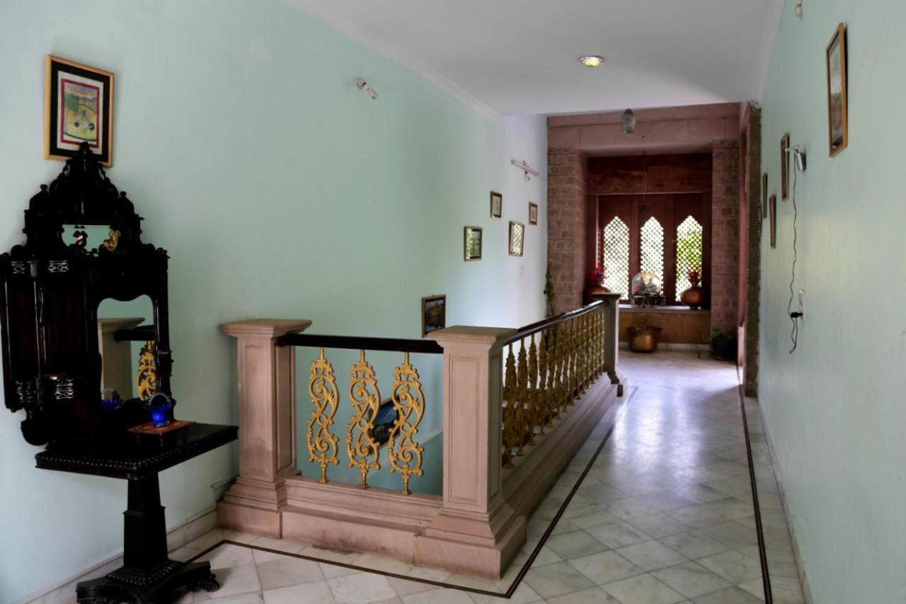 Hotel Karan Villas Kota  Bagian luar foto